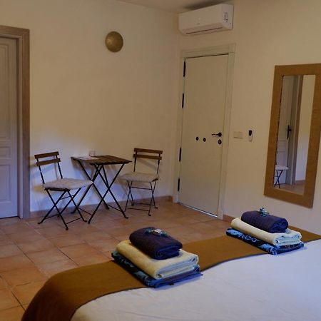 Vegan Guesthouse Finca Pereila Coín Exteriör bild