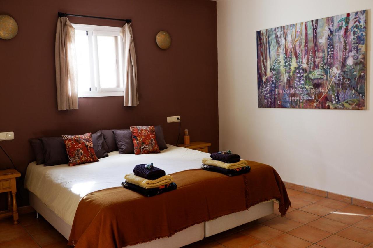 Vegan Guesthouse Finca Pereila Coín Exteriör bild